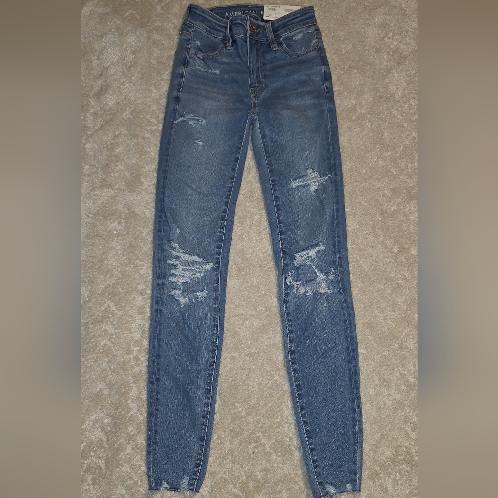 American Eagle Outfitters Distressed Skinny Jeans